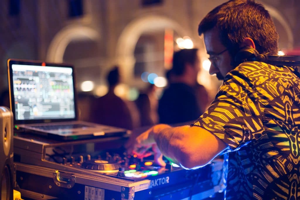 Es Claustre Bar 2 DJBass