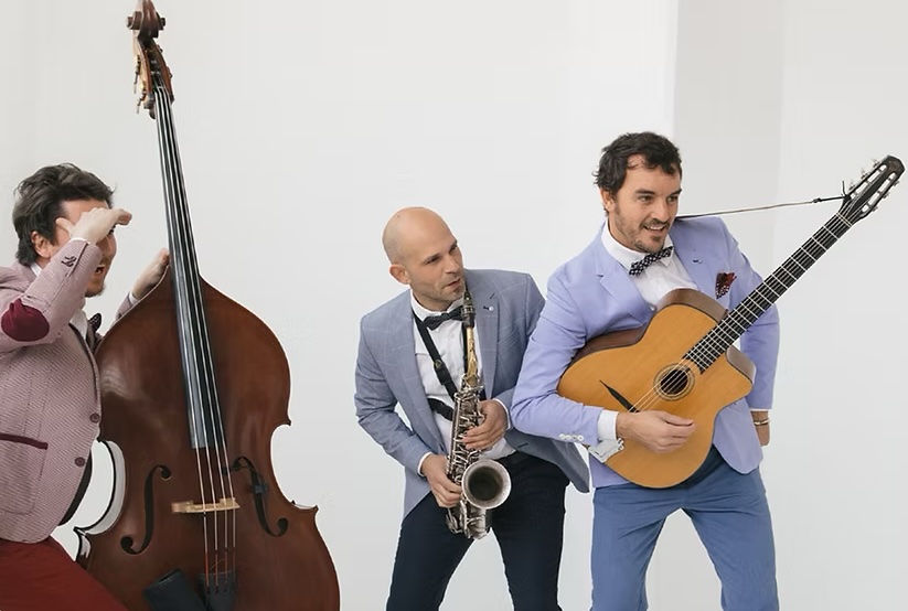 The Swing Lyons